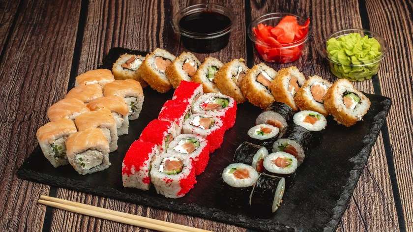 Salmon Set (34 pcs.)