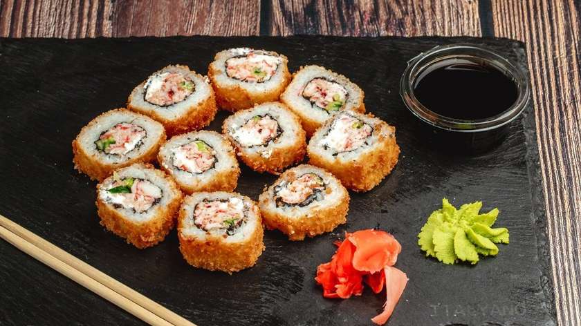 Hot Roll with Crab (10 pcs.)