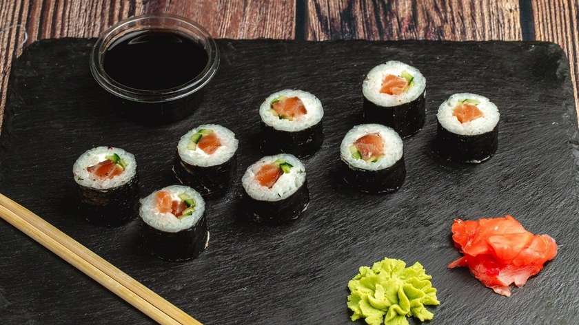 Sake Maki (8 pcs.)