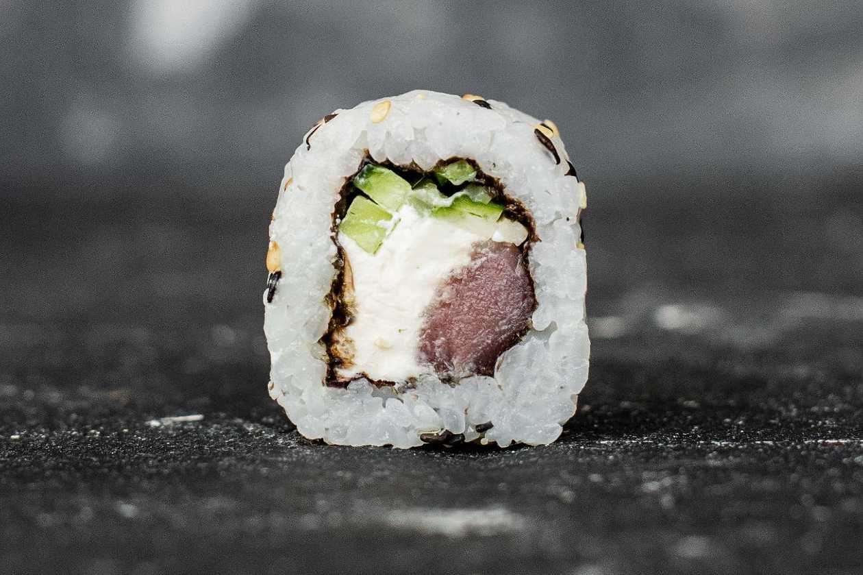 Каліфорнія з тунцем