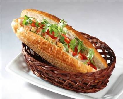 Banh Mi/Baguette z kurczakiem i trawa cytrynowa