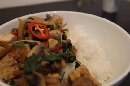 Vegetarian Stir-Fry with Basil