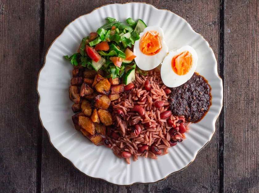 Chicken and Waakye (pack 1)