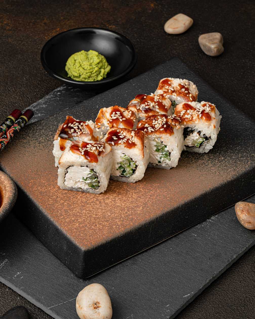 Dragon roll
