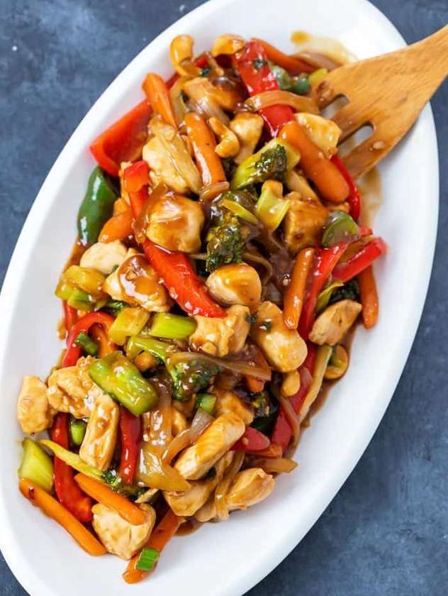 Chicken in Veggie Sauce