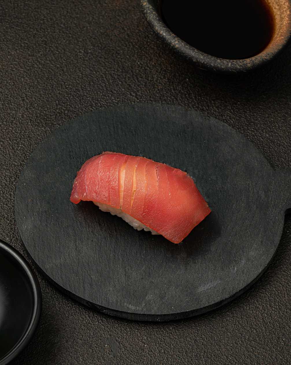 Tuna Nigiri
