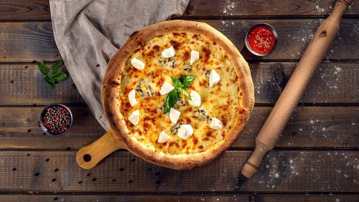 Pizza Cinque Formaggi