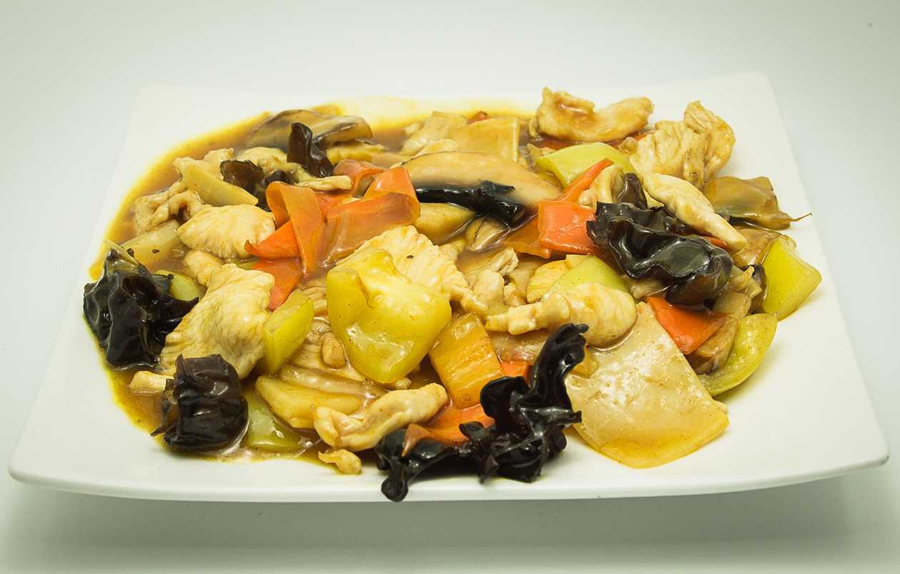 Chicken in curry sauce