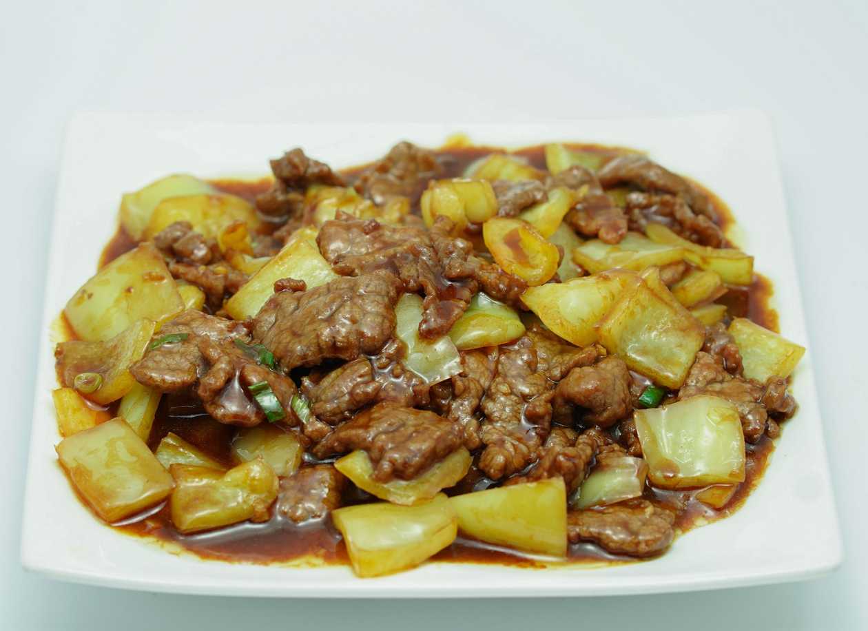 Beef with bell pepper