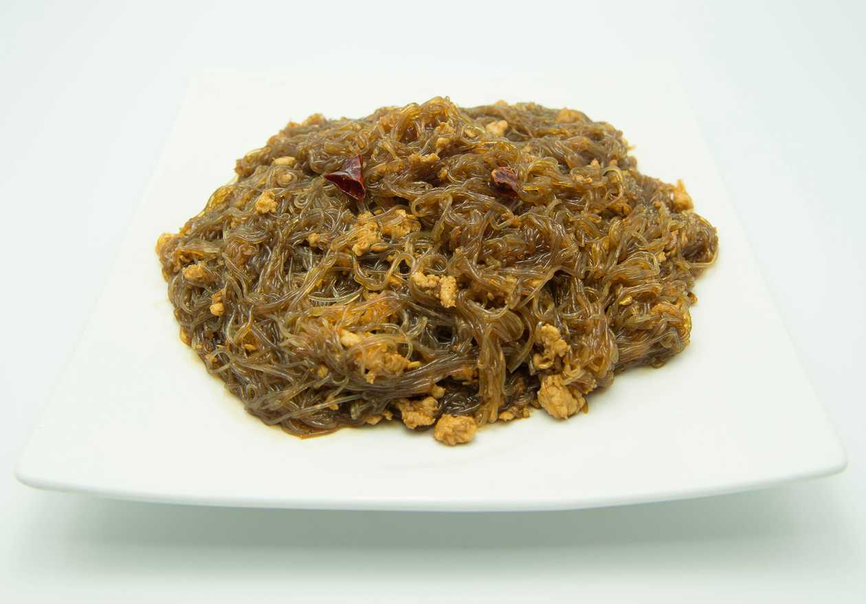 „Furnici în copac” meal (spicy)
