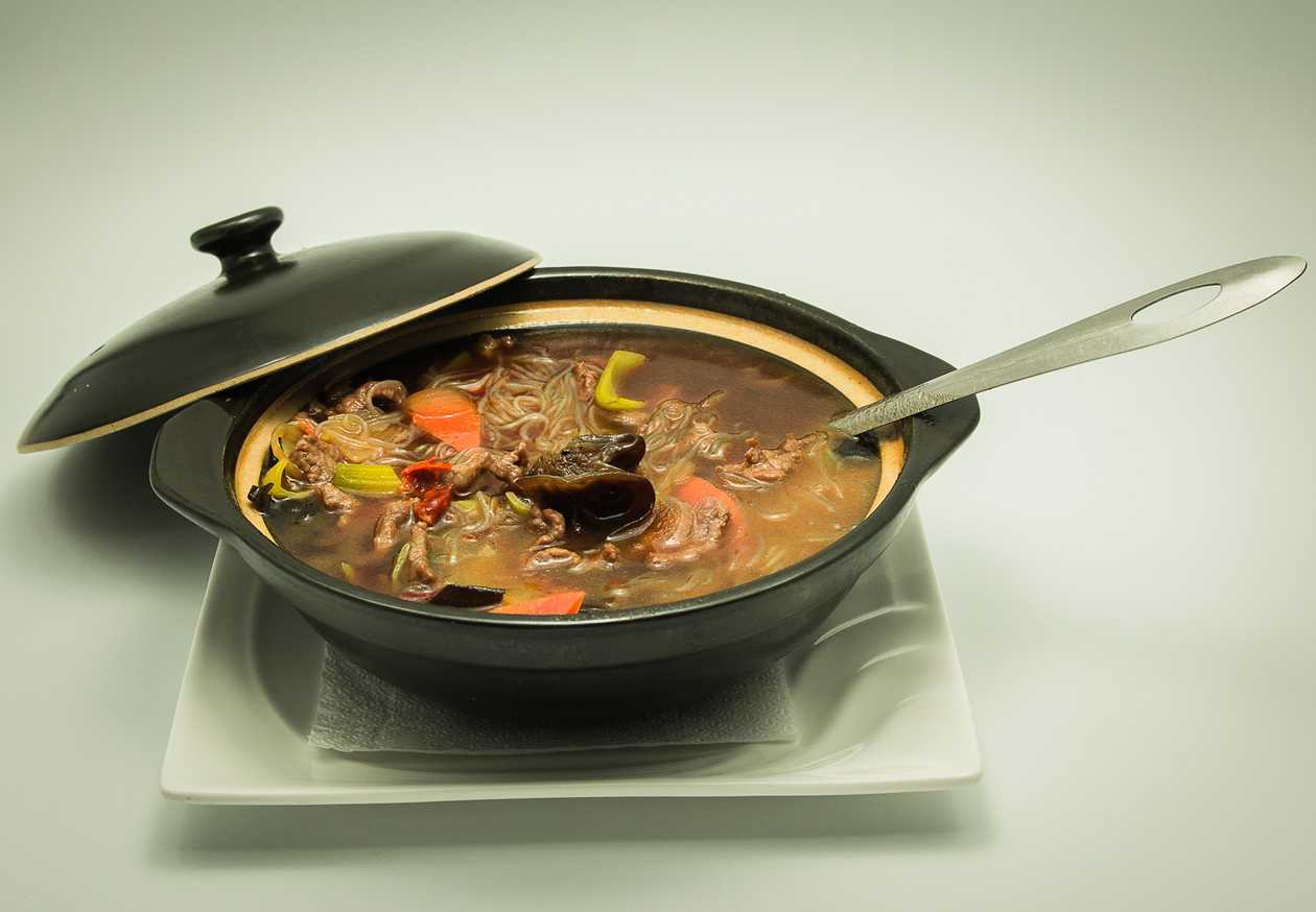 Stewed beef with soy noodles