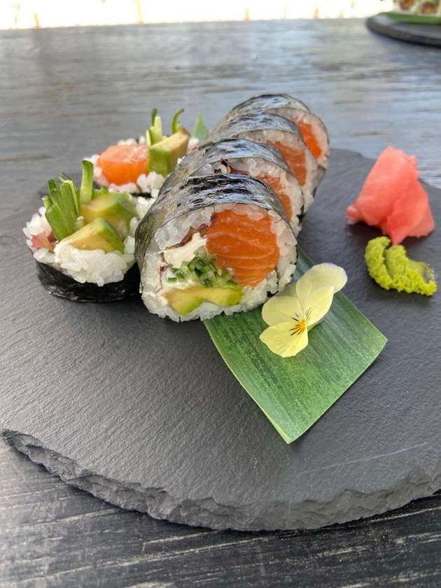 Futomaki Salmon