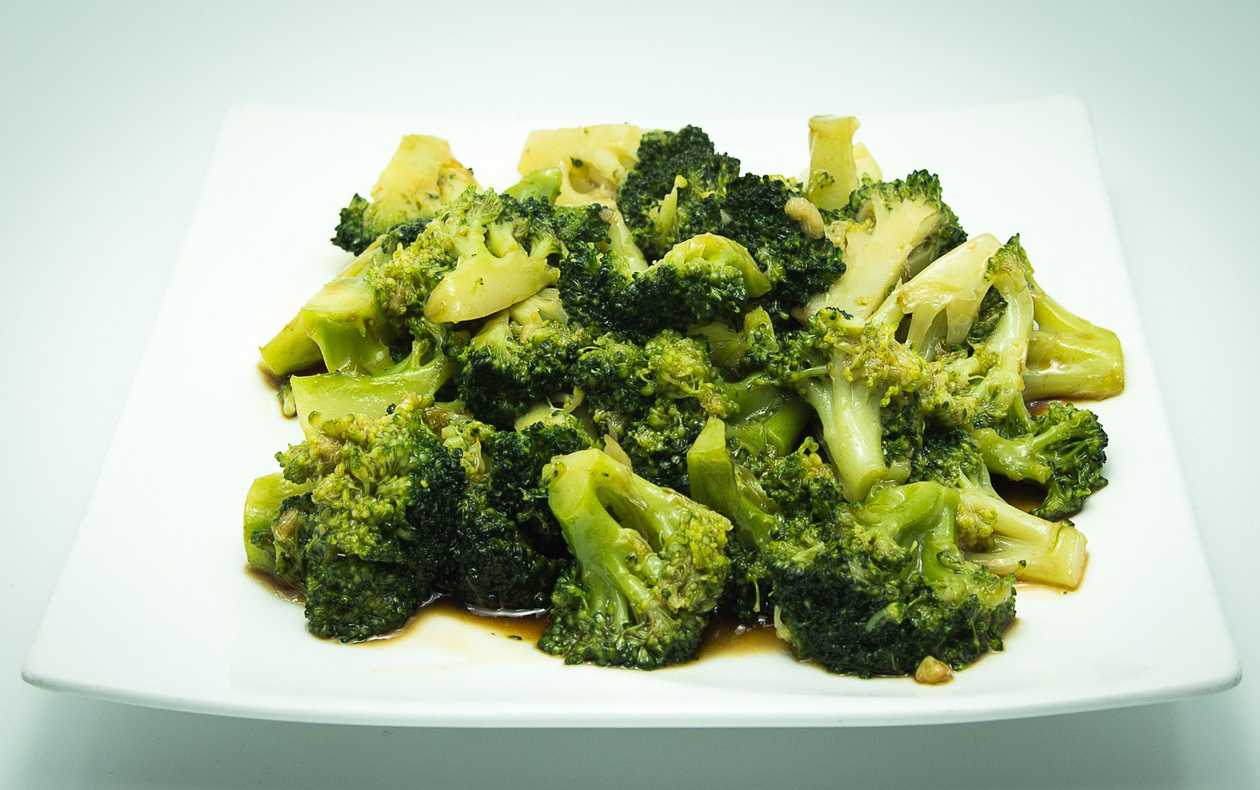 Broccoli in oyster sauce