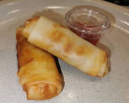 Salmon Spring Roll 2 pcs