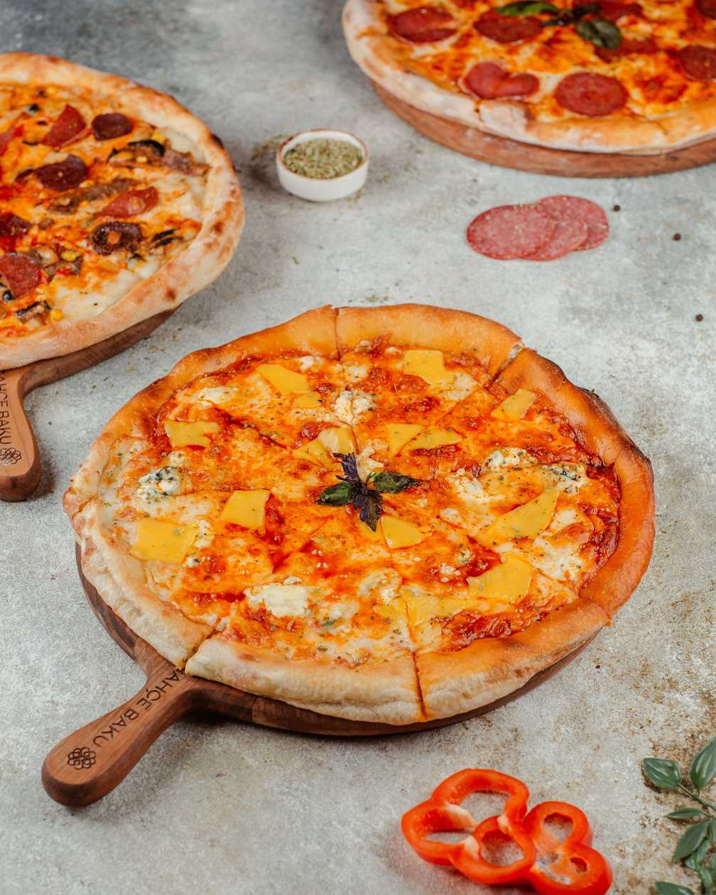 Quattro formangi pizza