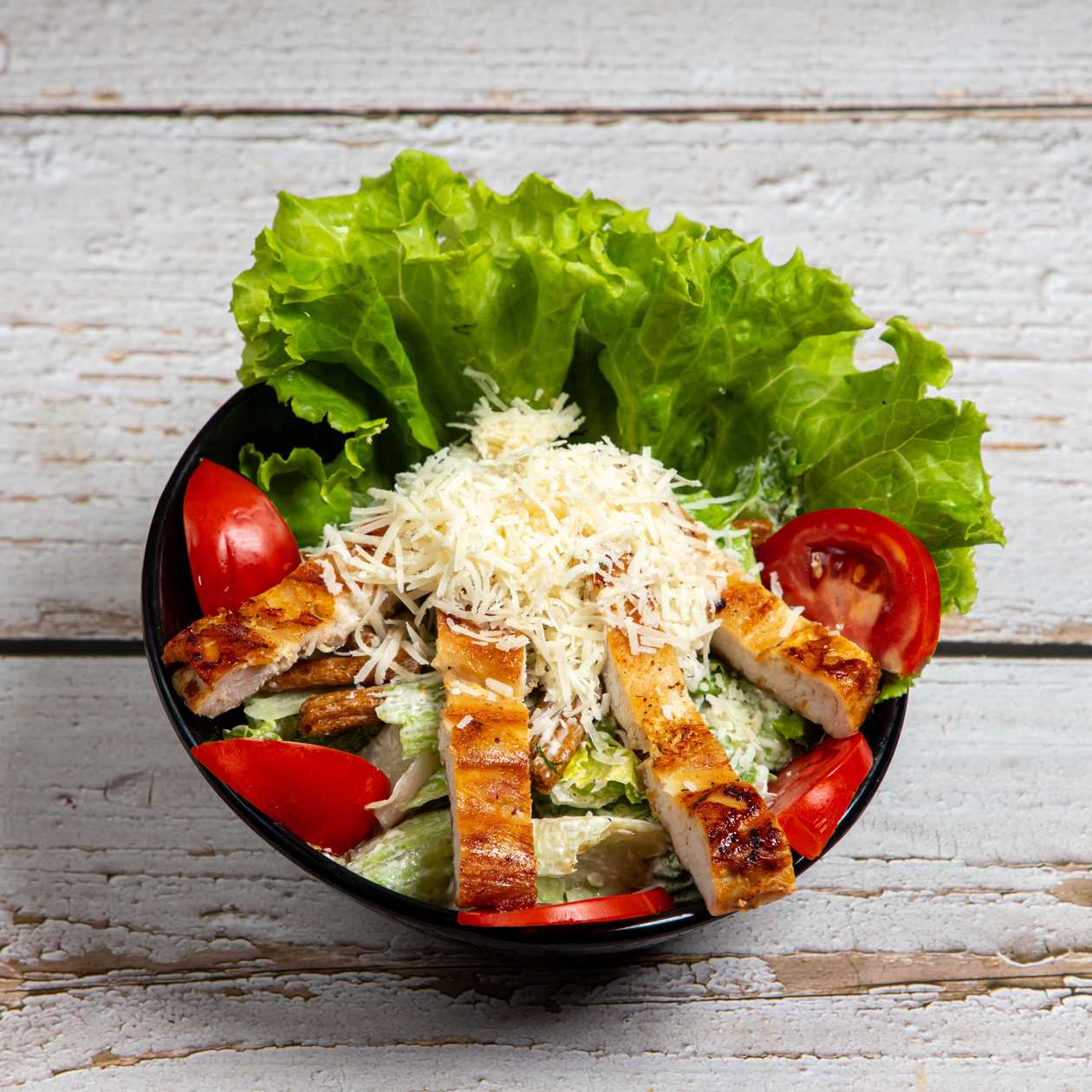 Sezar salatı toyuqlu