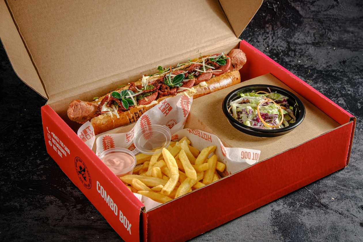 Italian Dog + Potatoes + Salad + Drink