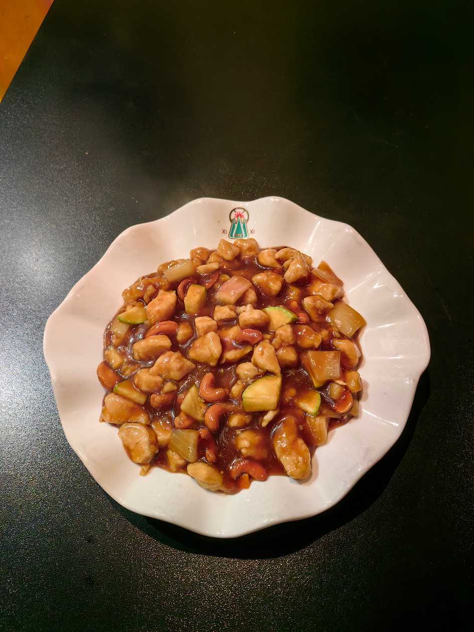 Chicken With Cashew Nuts
