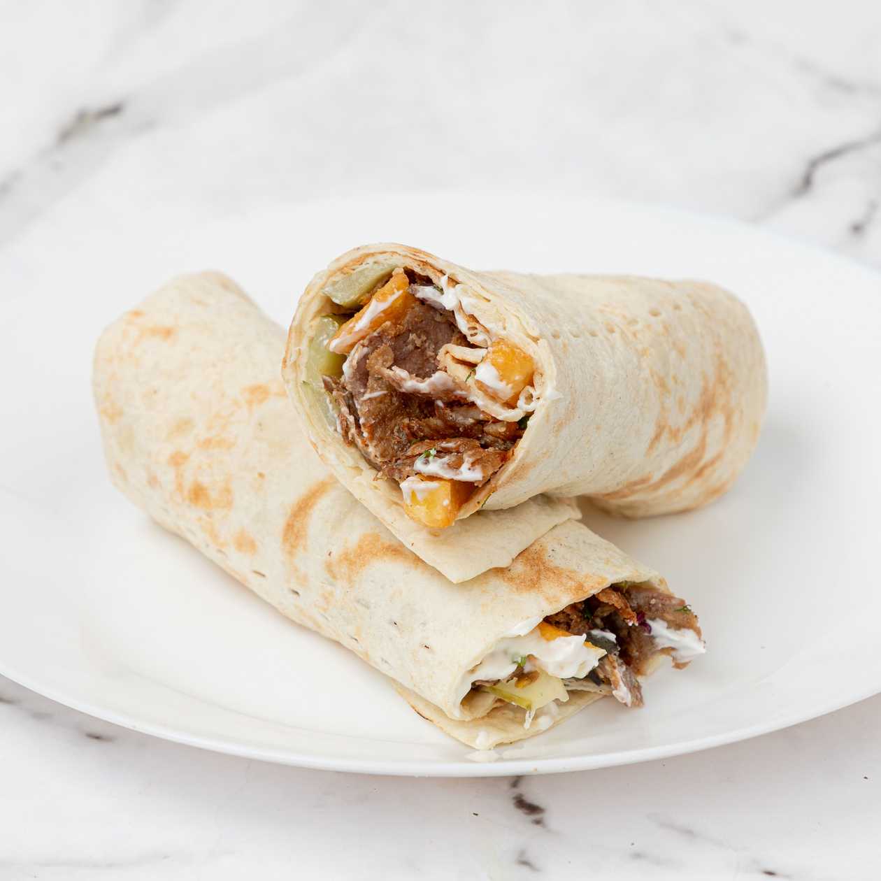 Şaurma lavaşda (Ət)