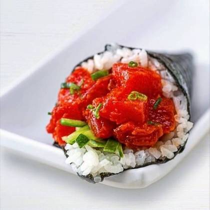 Spicy Tuna Temaki