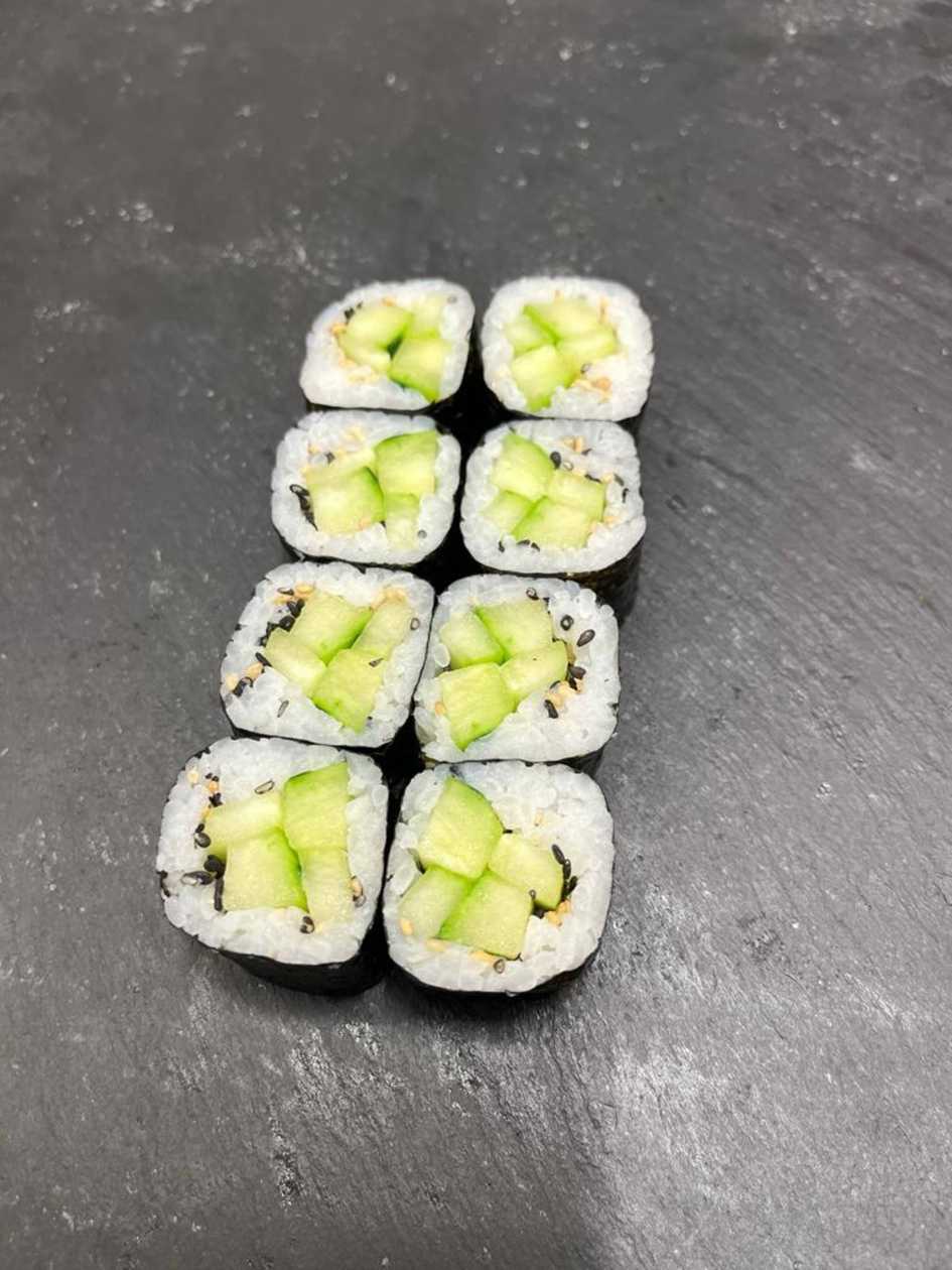 Cucumber Hosomaki (8 pieces)