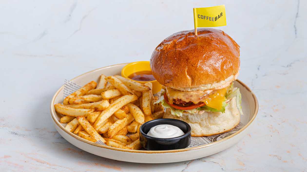 Crispy chicken burger