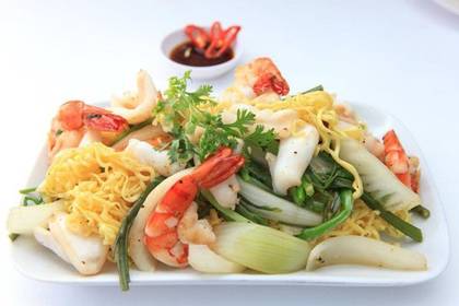 Stir-fried Seafood Instant Noodles