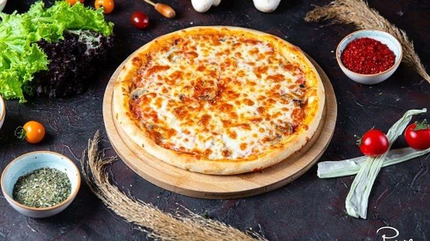 Pizza with Mushroom and Salami