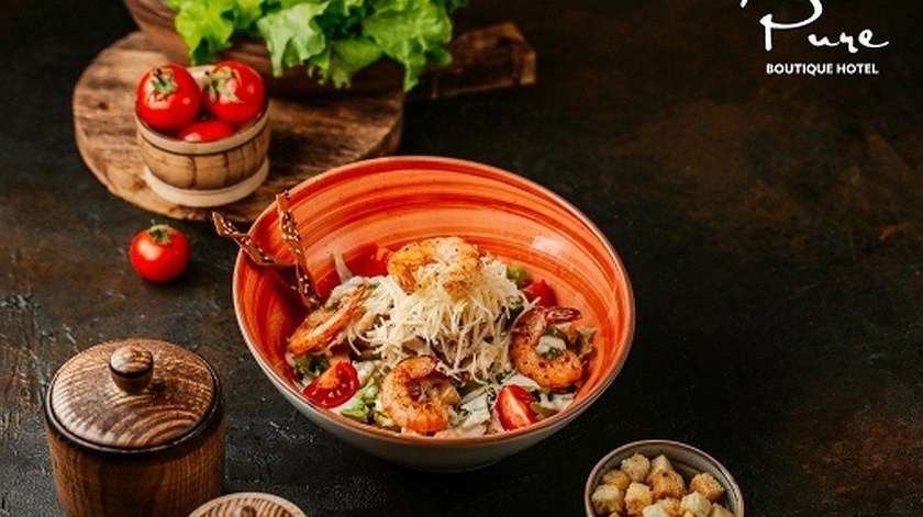 Caesar Salad with Shrimps