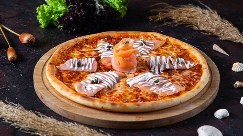 Pizza with Salmon