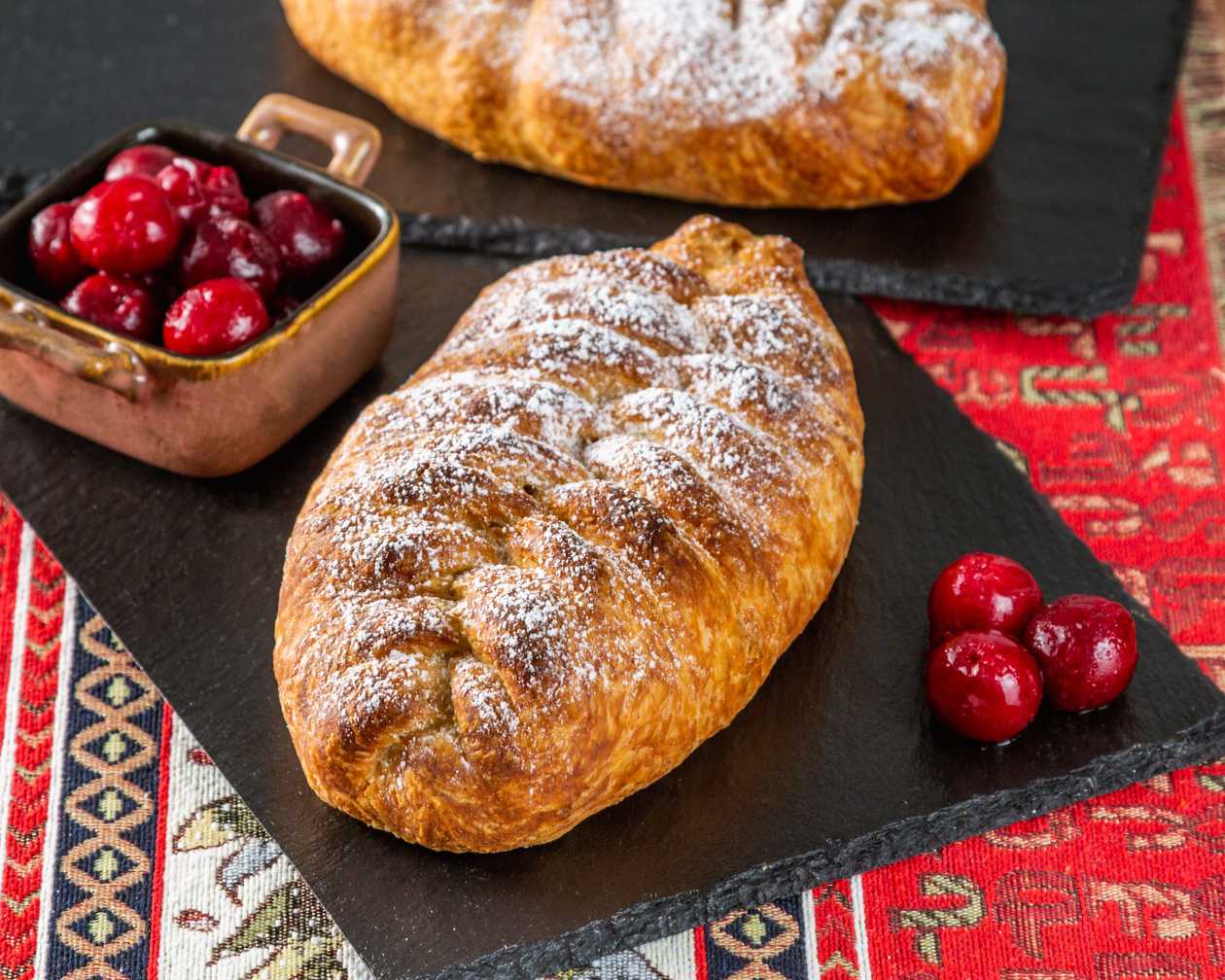 Croissant Cherry