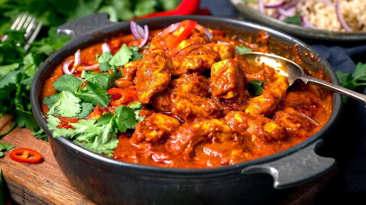 Chicken Madras with Naan