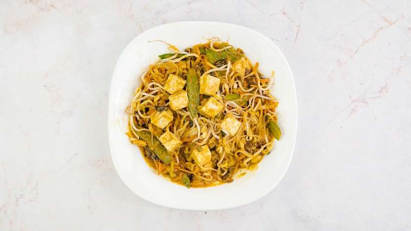 K025 Pad thai with tofu