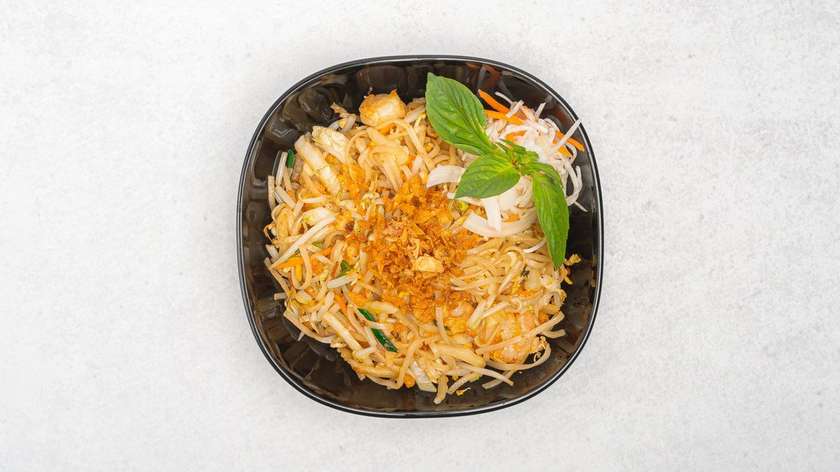 K027 Pad thai with chicken
