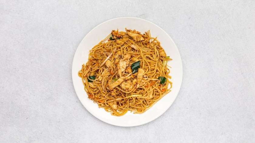 K015 Menu fried egg noodles with chicken
