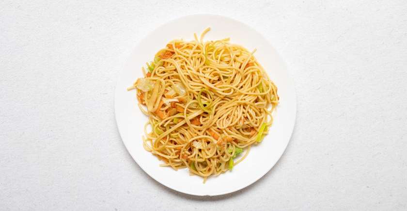 P09 Fried egg noodles