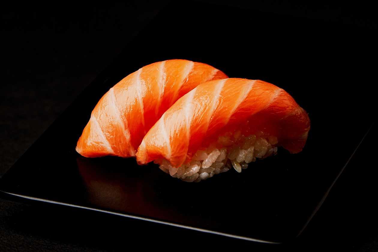 Sake nigiri