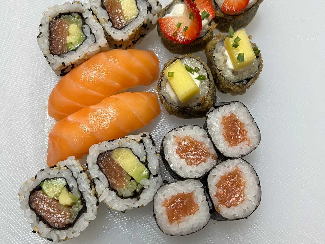 Sushi Snack 14 Pieces