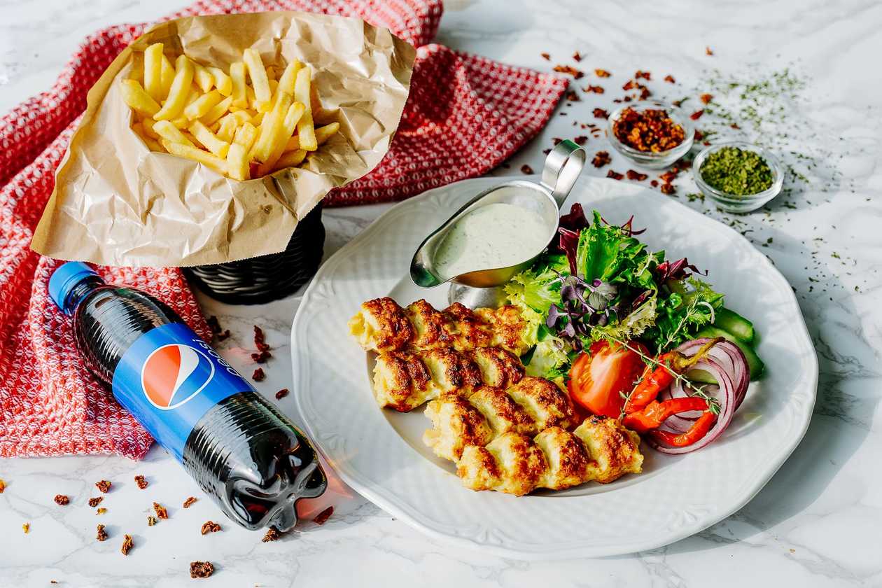 Chicken Lula-Kebab + french fries + Pepsi 0,5L