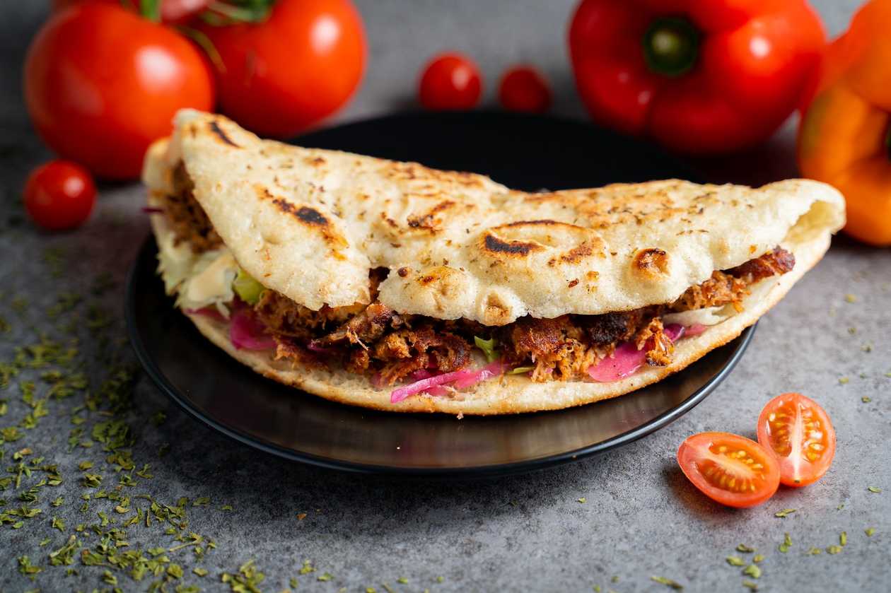 Sandwich with Pulled Meat