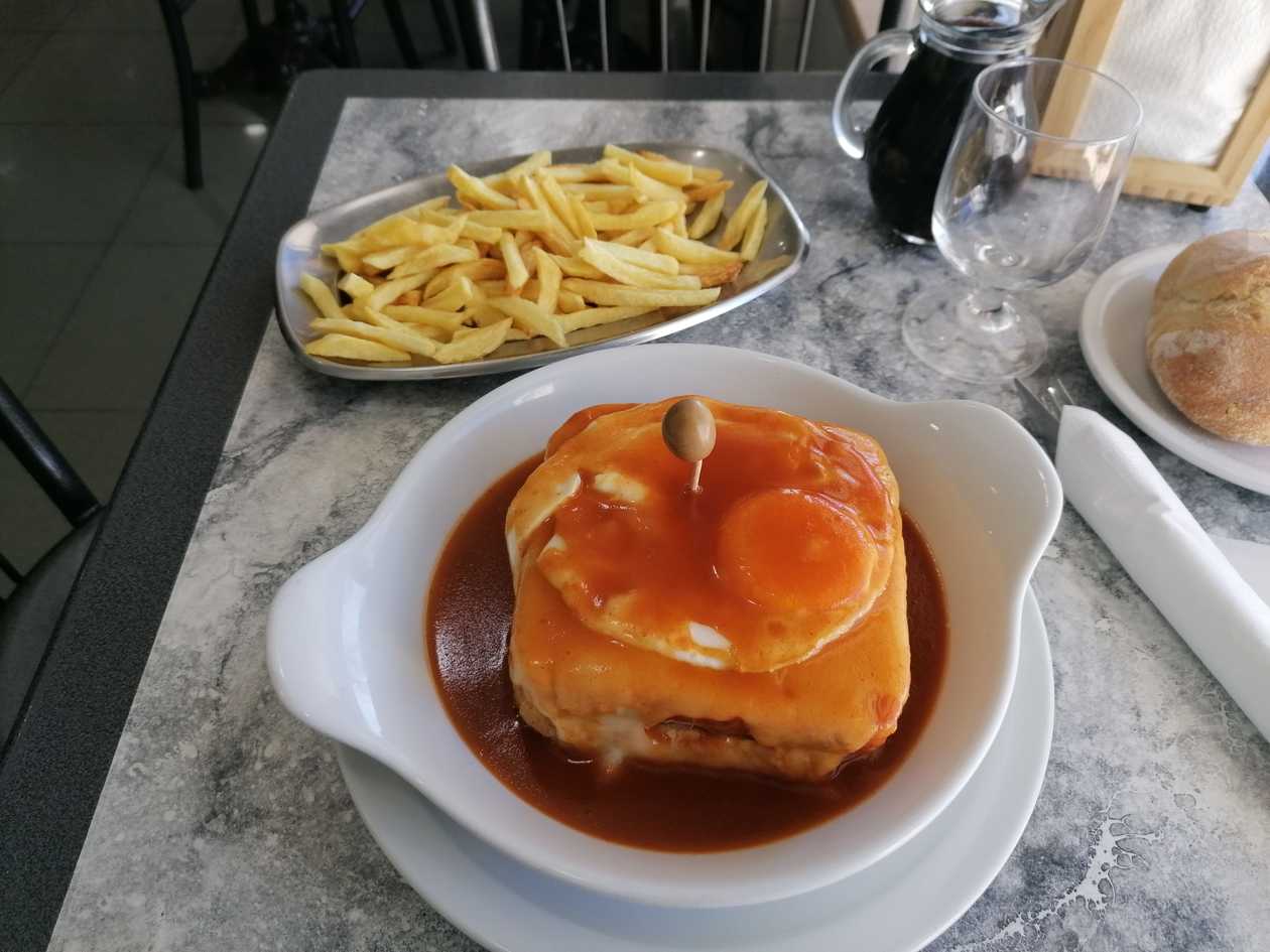 Francesinha de Frango à Quentinha