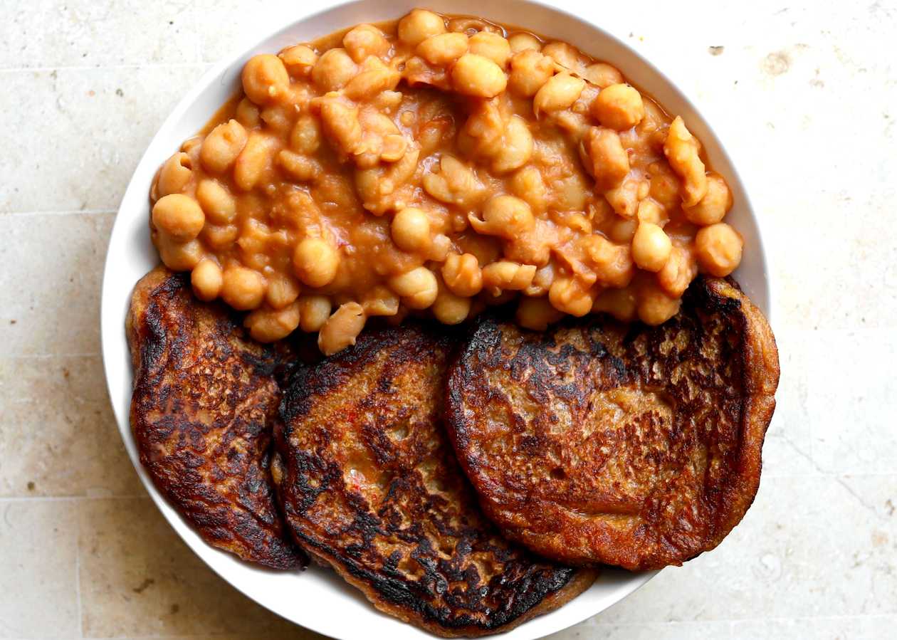 Aboboi (Bambara Beans) and Fried Plantain