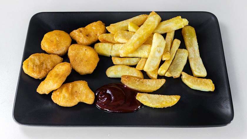Chicken Nuggets and Chips
