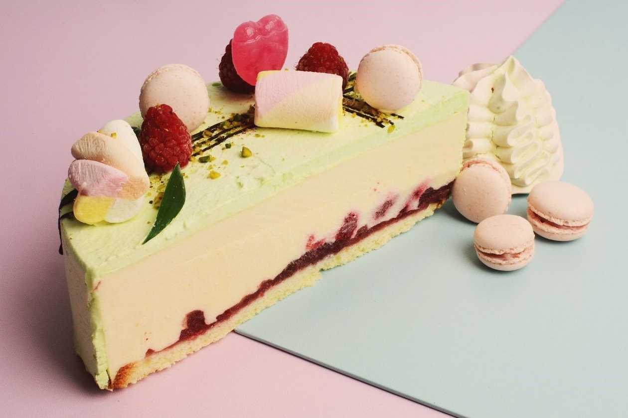 Tortas Maskarponės su avietėmis