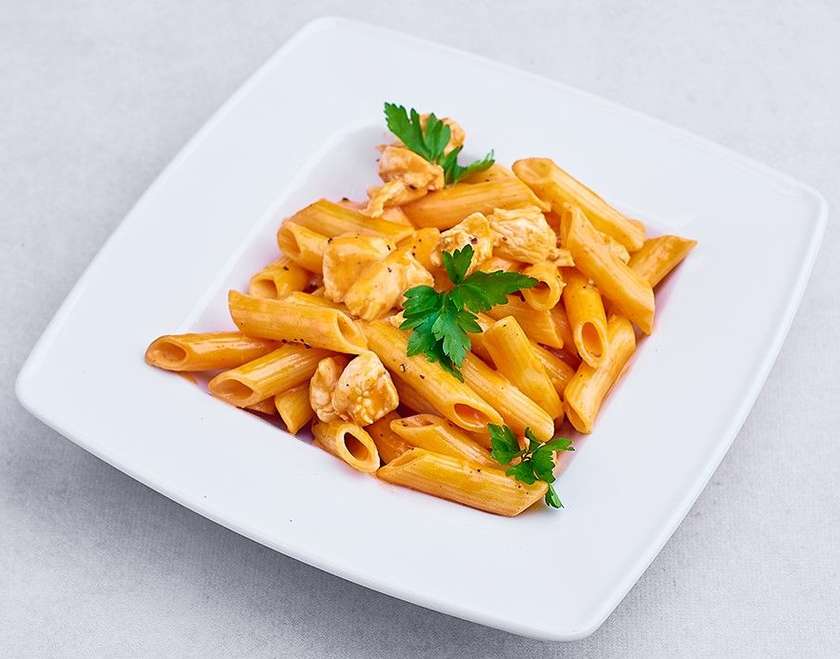 Penne con pollo