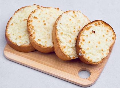 Pane al formaggio