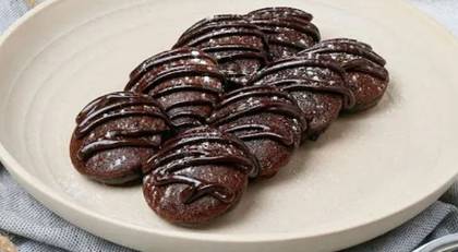 Chocolate mini pancakes
