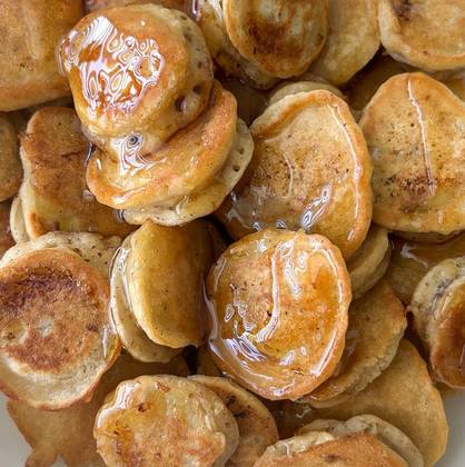 Mini banana pancakes