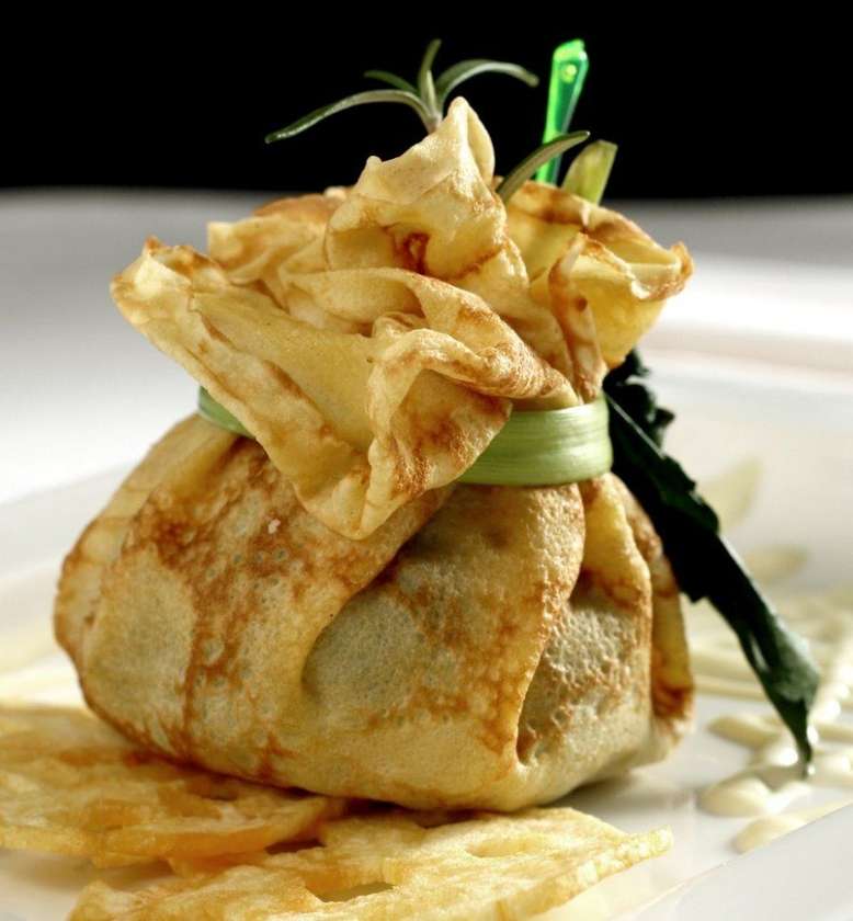 Crepes with mushrooms and cheese 2 pcs.