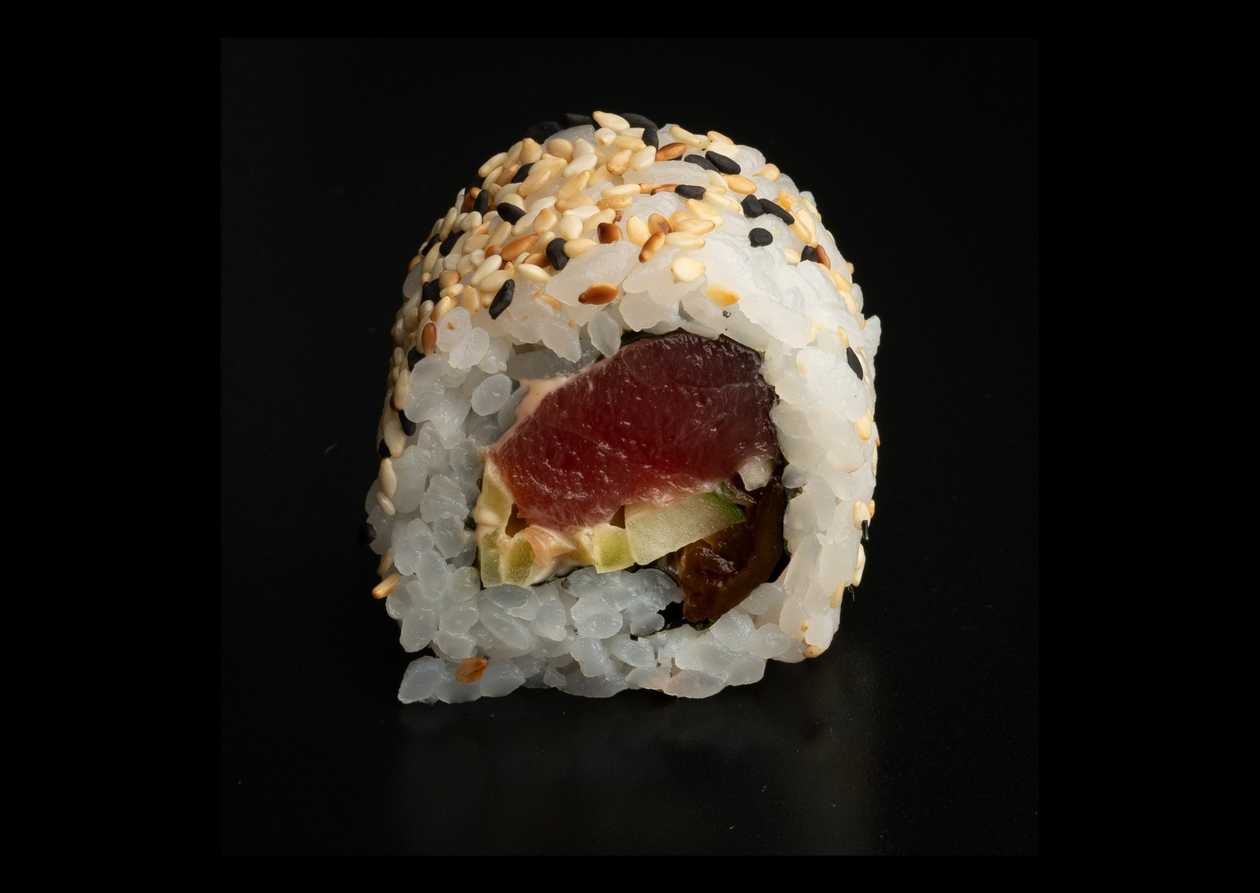 Uramaki tuna